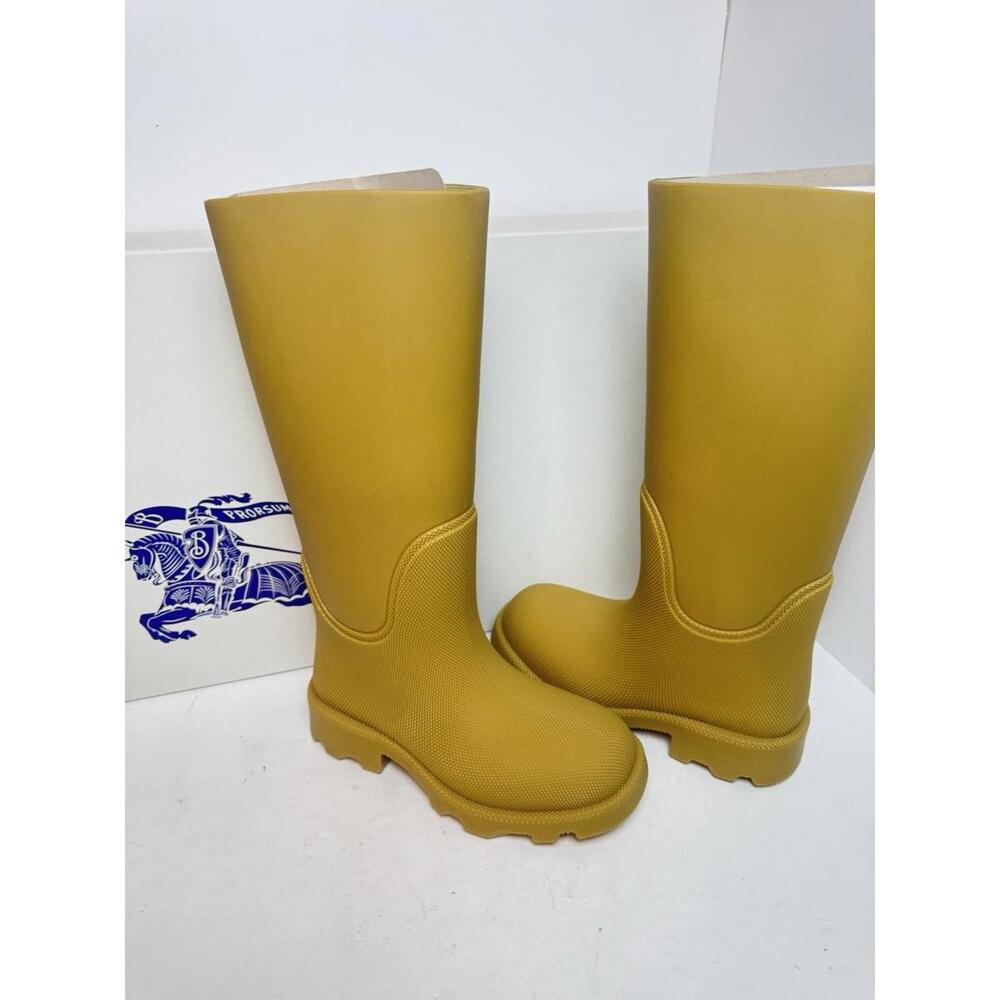 Burberry Marsh Rubber Rain Boots Mustard Yellow Women’s Sz 36 / US 6 NIB